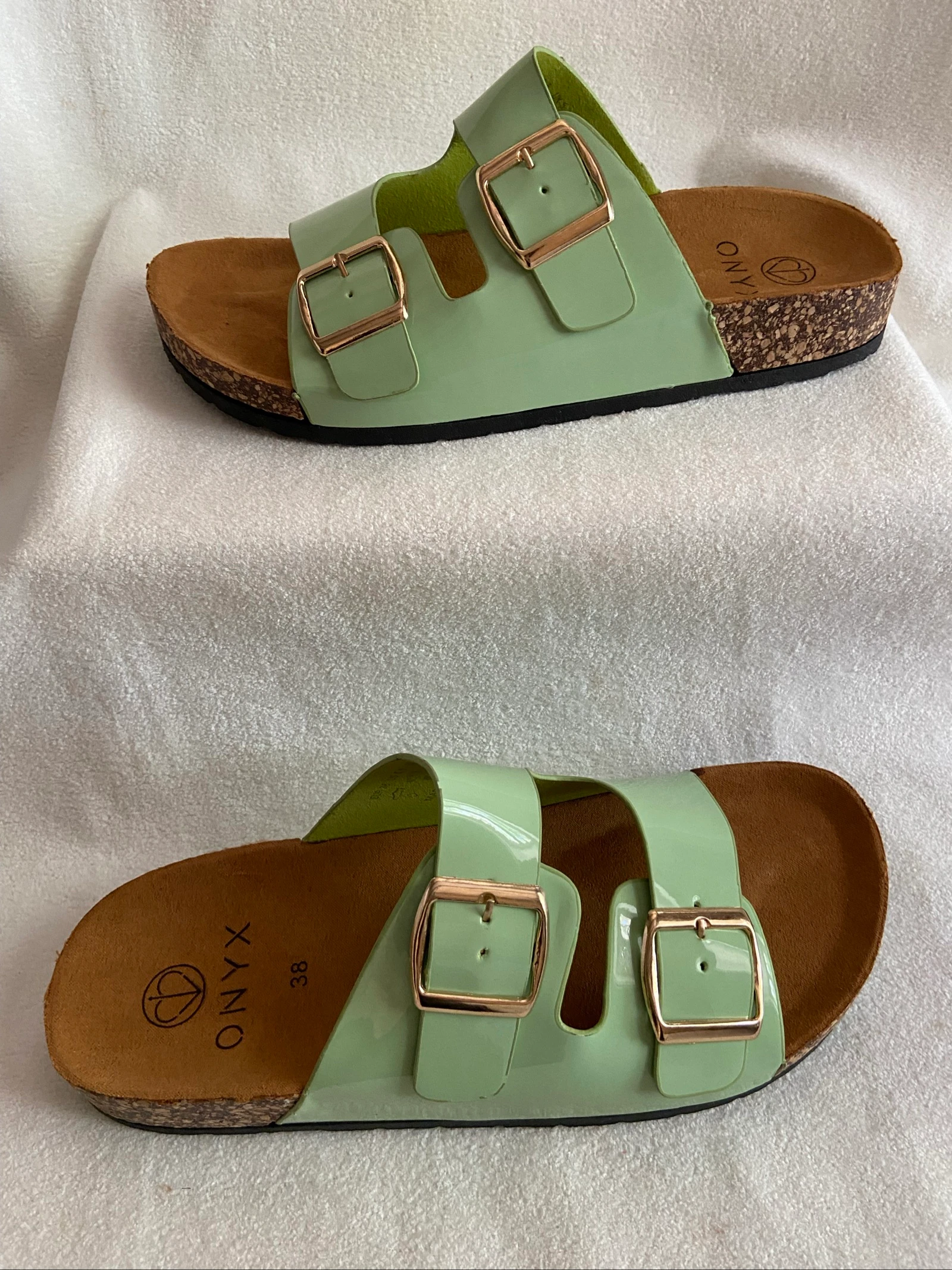 Sandália de verão aberta muito bonita•duas tiras ajustáveis na parte superior•verde amêndoa•38•ONYX – photo 2